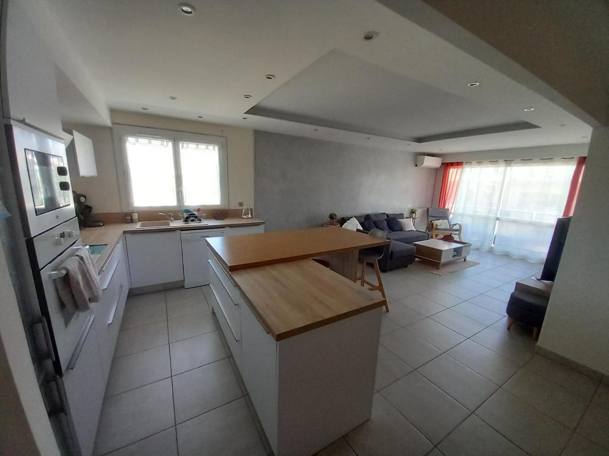Appartement 1Er Etage, 66 M² Ла Сен-сюр-Мер Екстериор снимка