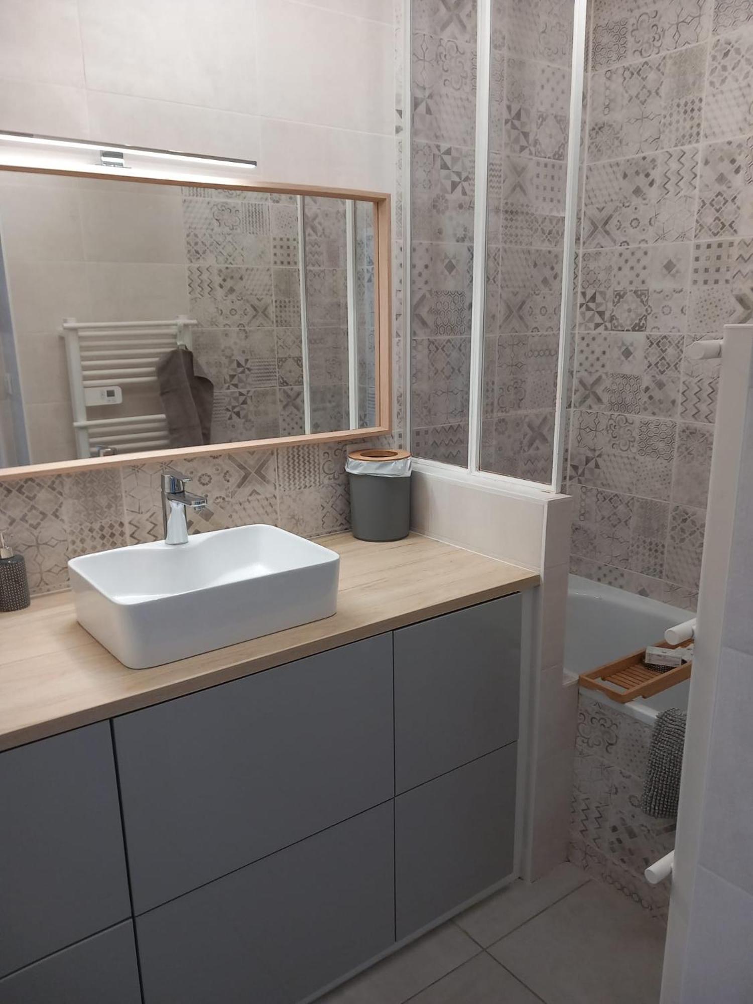 Appartement 1Er Etage, 66 M² Ла Сен-сюр-Мер Екстериор снимка