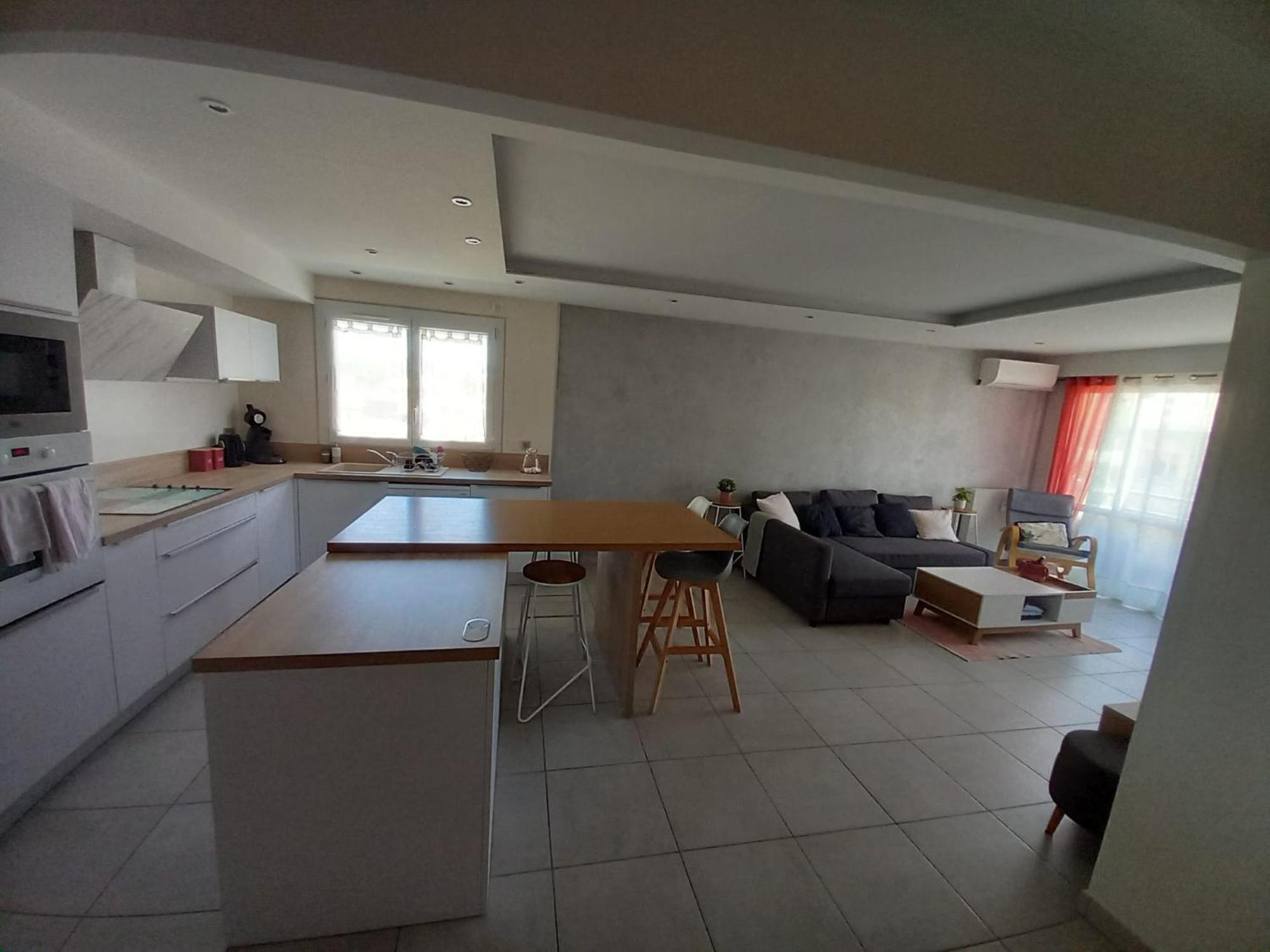 Appartement 1Er Etage, 66 M² Ла Сен-сюр-Мер Екстериор снимка